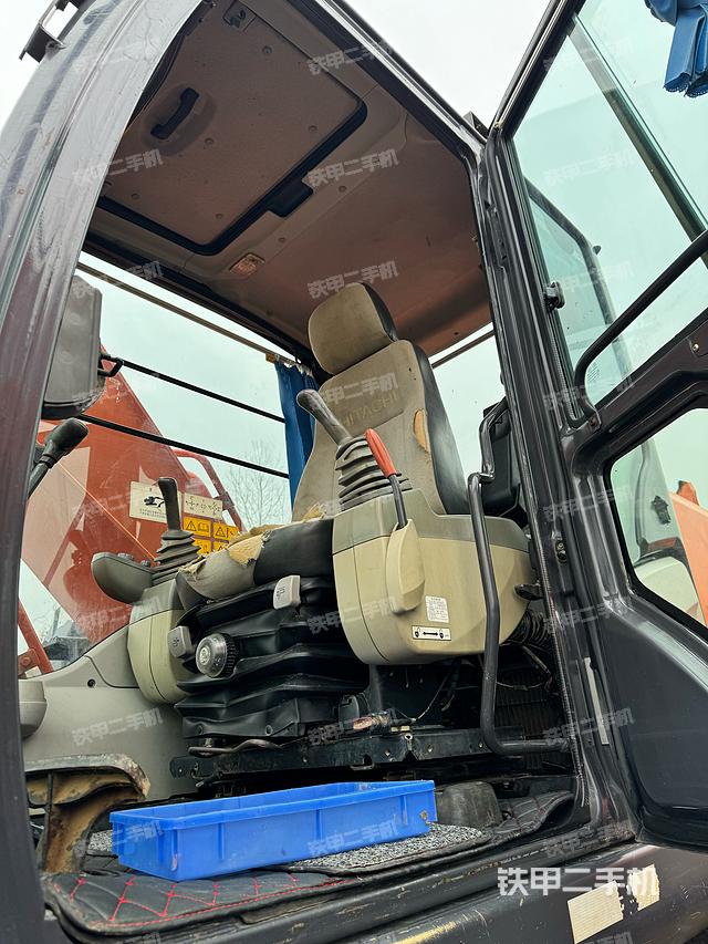 驾驶室整体（整机外观）