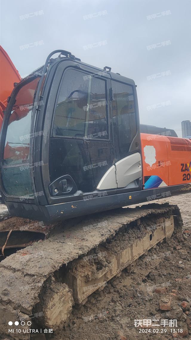 驾驶室整体（整机外观）