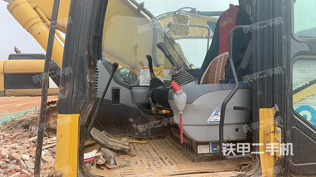 驾驶室整体（整机外观）