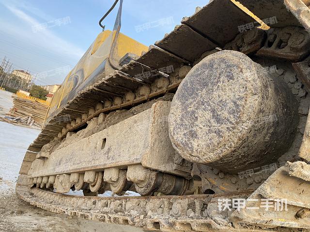 单侧履带整体（整机外观）