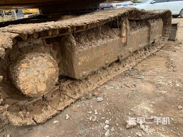 单侧履带整体（整机外观）