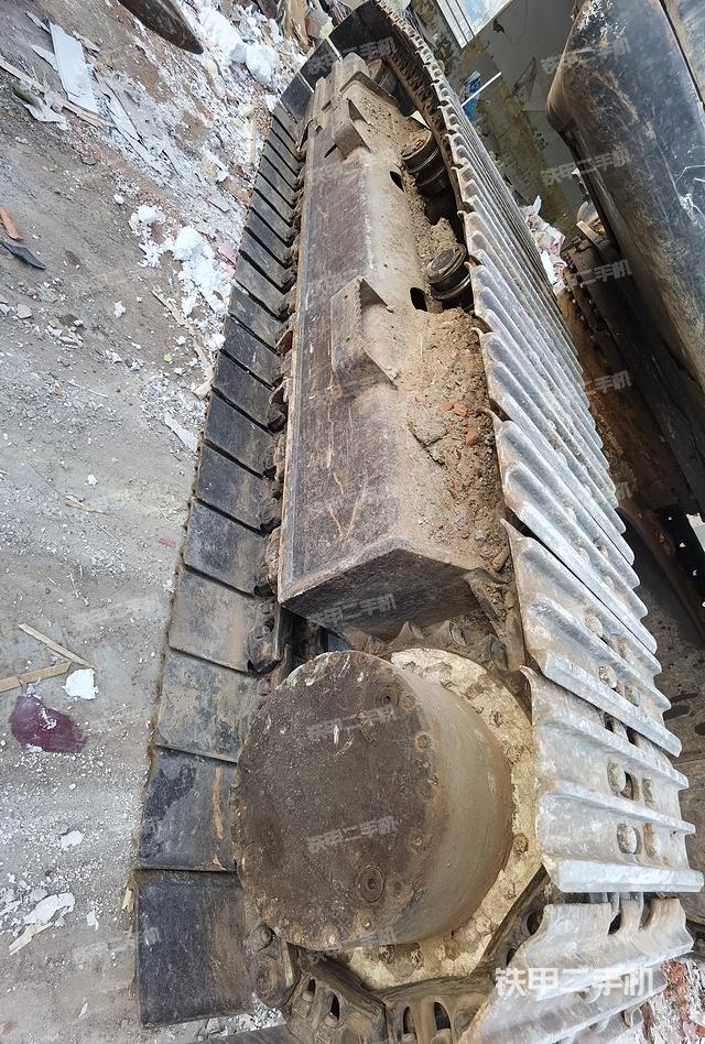 单侧履带整体（整机外观）