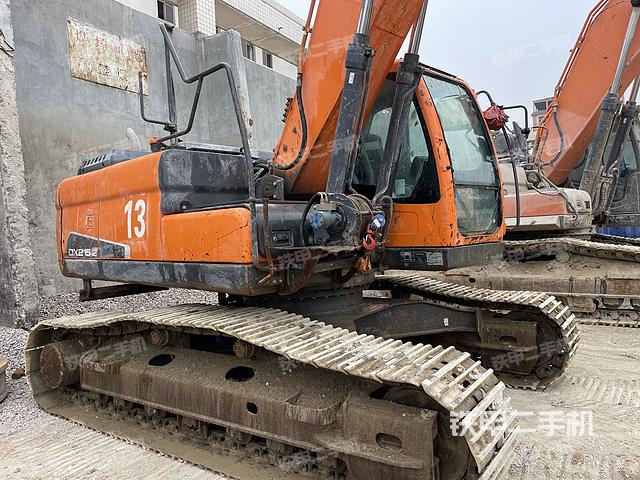 单侧履带整体（整机外观）