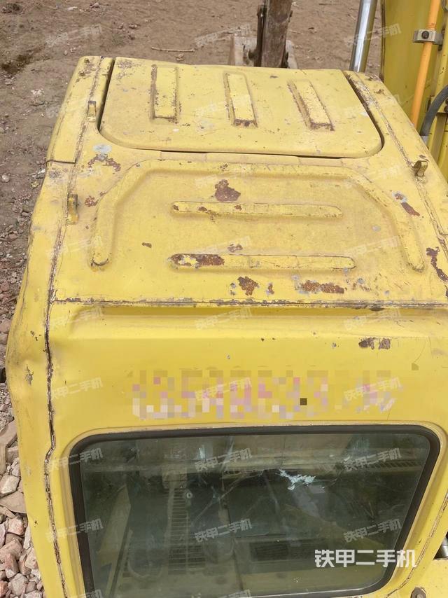 驾驶室顶部（整机外观）