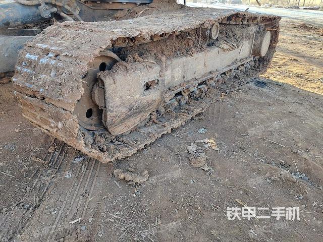 单侧履带整体（整机外观）