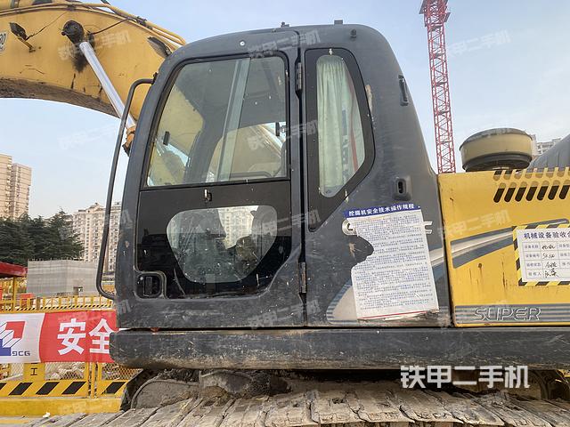 驾驶室整体（整机外观）