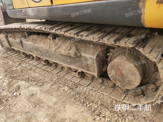 左侧履带整体 （行走机构）