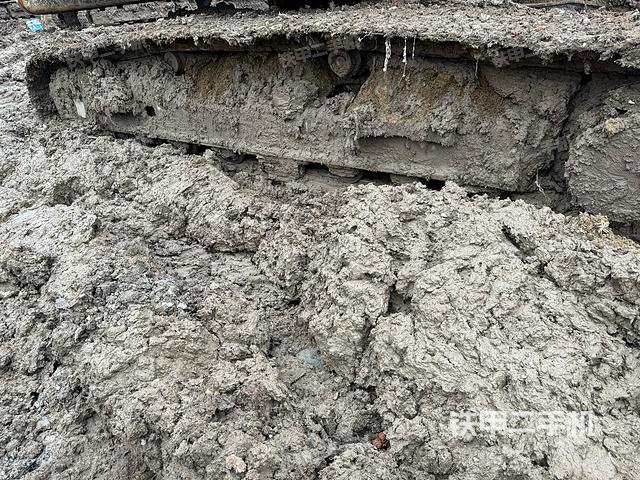 单侧履带整体（整机外观）