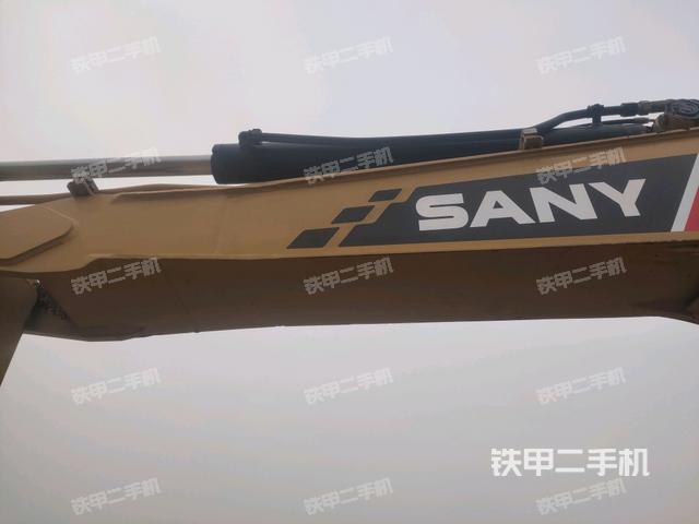 大臂整体 右侧（工作和回转装置）