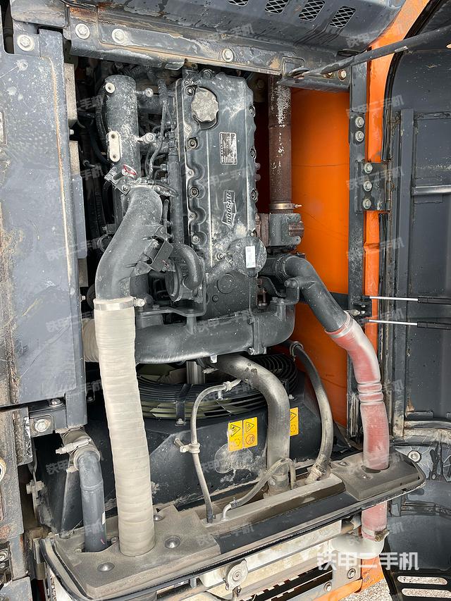 发动机整体俯视（整机外观）