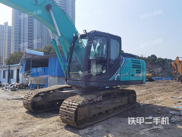 驾驶室整体（整机外观）