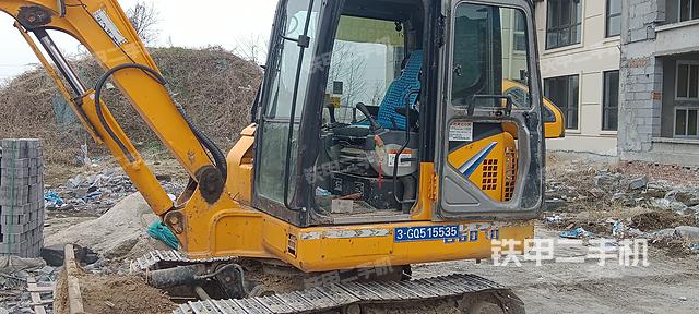 驾驶室整体（整机外观）