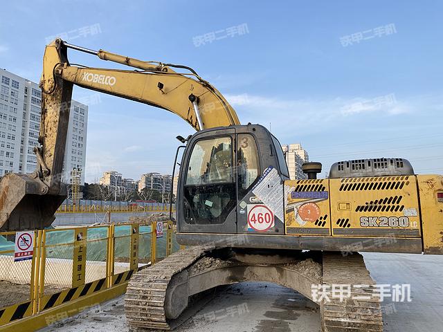 驾驶室整体（整机外观）