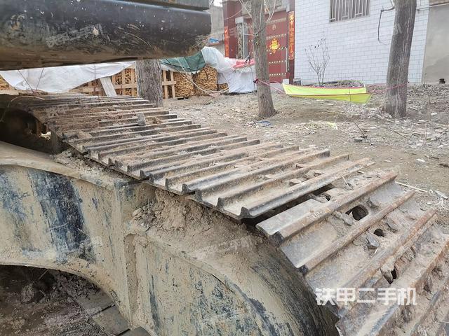 单侧履带整体（整机外观）