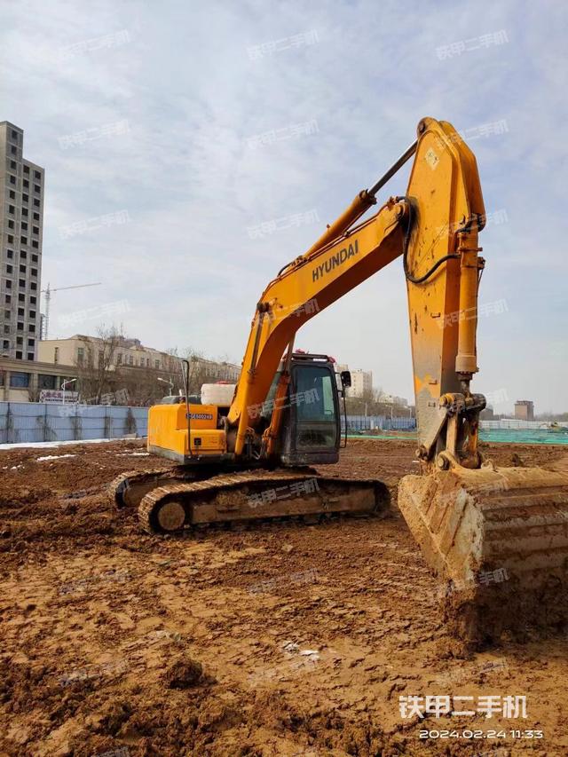 驾驶室整体（整机外观）