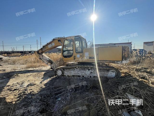 整机右后45°（整机外观）