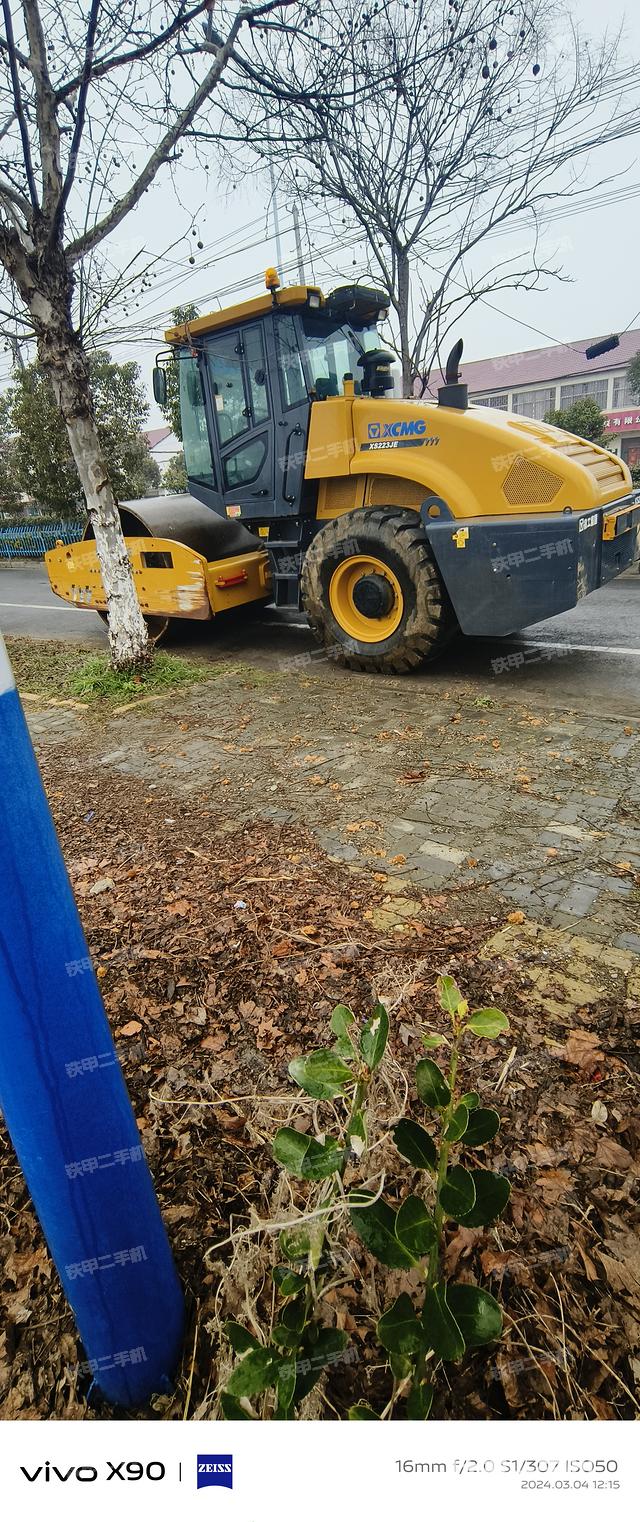 整机左侧（设备外观及核心部件）