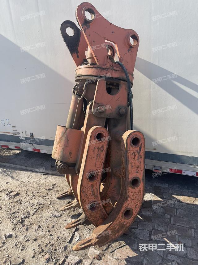 驾驶室顶部（整机外观）