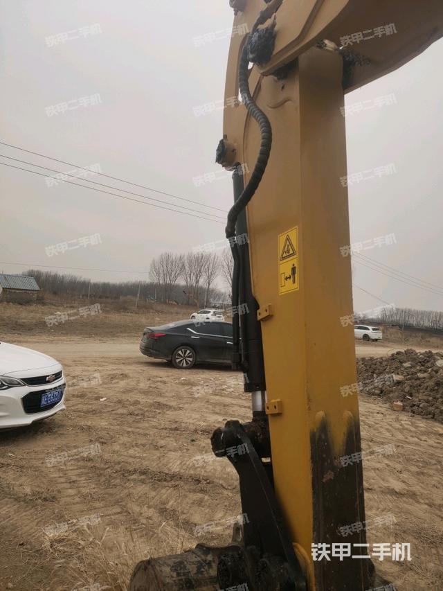 小臂整体左后（工作和回转装置）