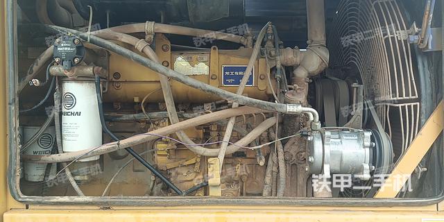 发动机左侧（整机外观及大件）