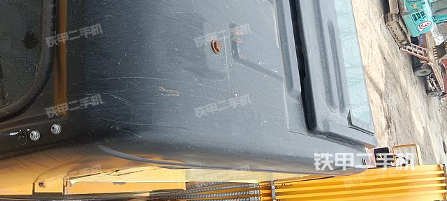 驾驶室顶部（整机外观）