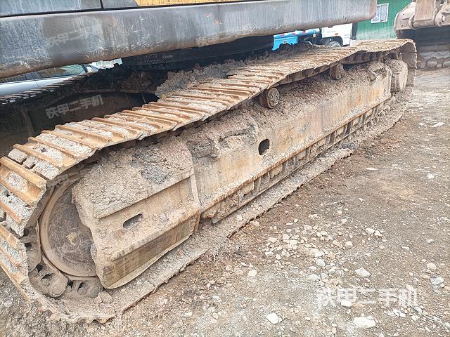 单侧履带整体（整机外观）