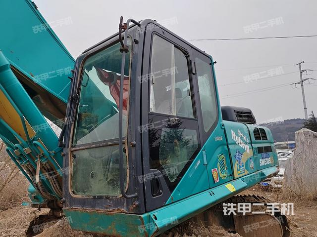 驾驶室整体（整机外观）