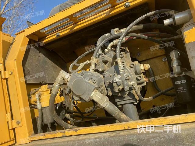 液压泵斜45 左（大件舱室）