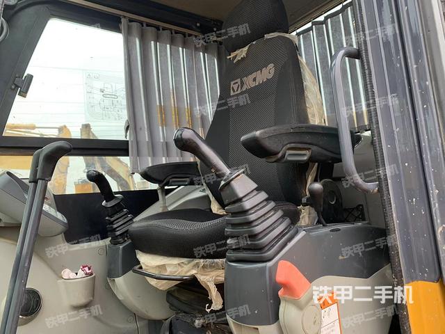 驾驶室整体（整机外观）