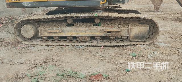 单侧履带整体（整机外观）