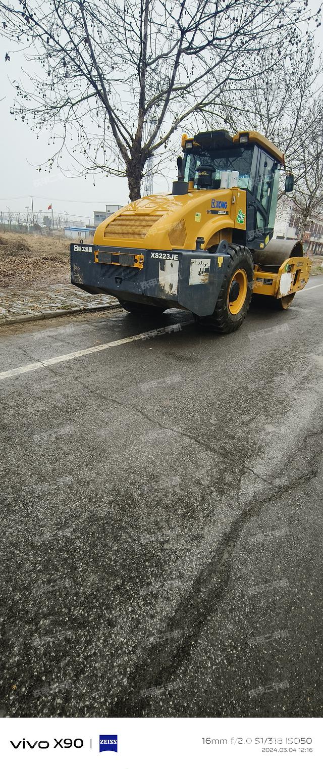 整机右后45°（设备外观及核心部件）