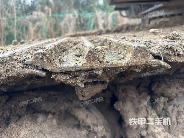 单侧履带整体（整机外观）