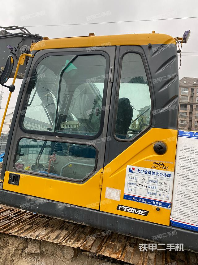 驾驶室整体（整机外观）