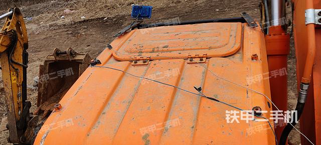 驾驶室顶部（整机外观）