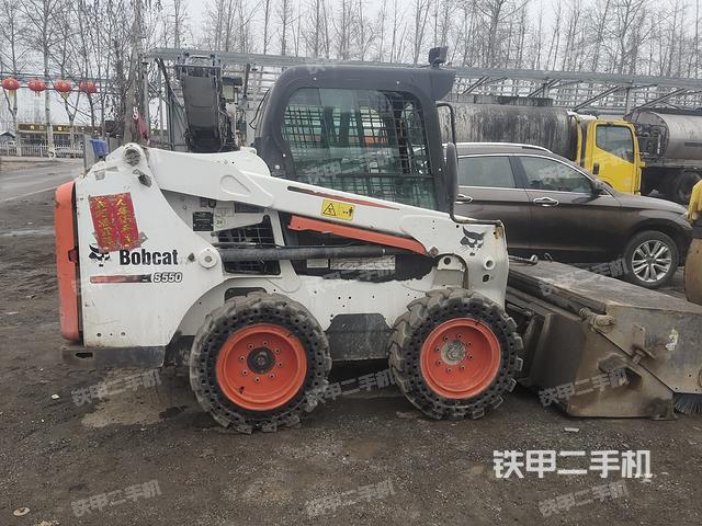 整机左侧（设备外观及核心部件）