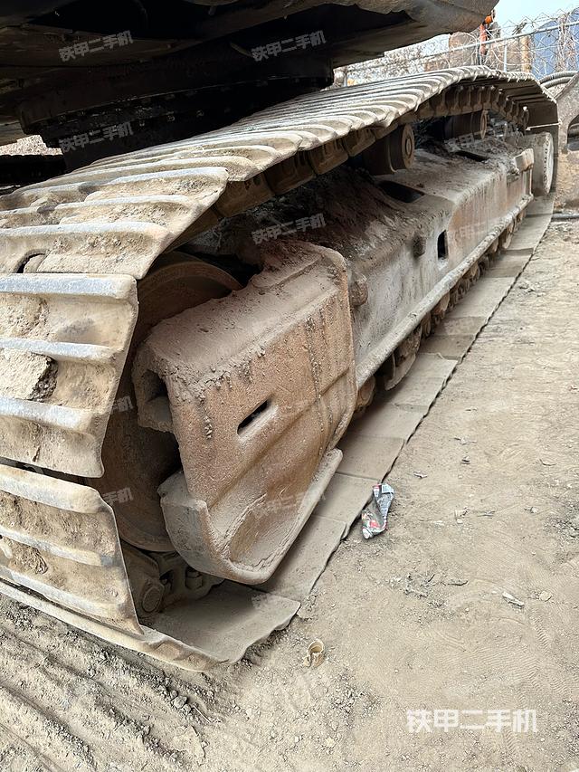 单侧履带整体（整机外观）