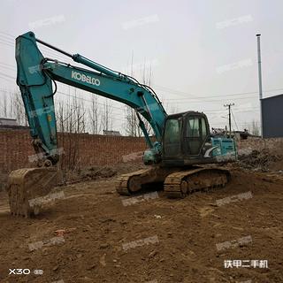 神钢SK200-8挖掘机实拍图片