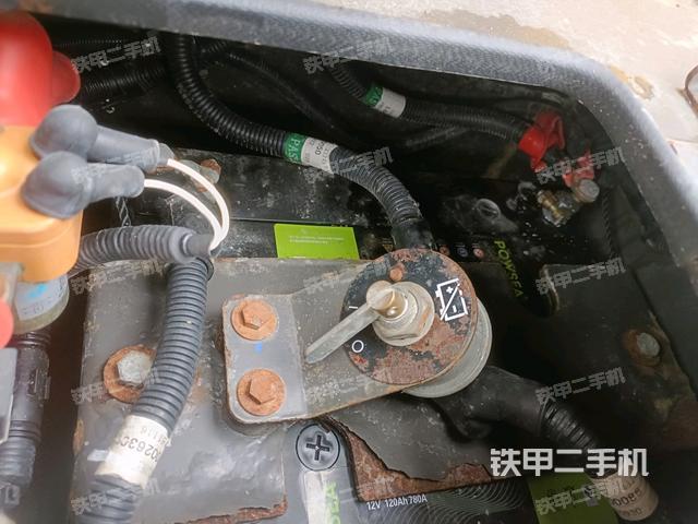 驾驶室正侧（驾驶室部分）