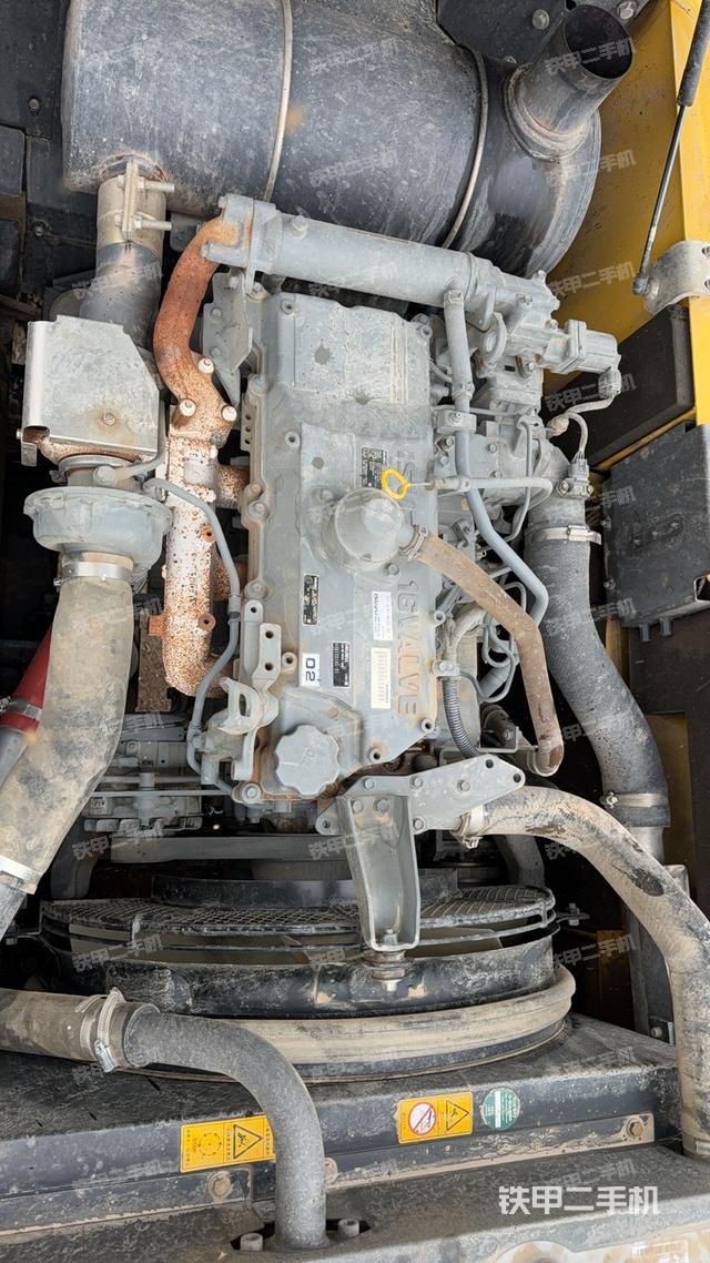 发动机整体俯视（整机外观）