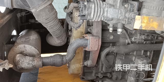 发动机左侧（整机外观及大件）