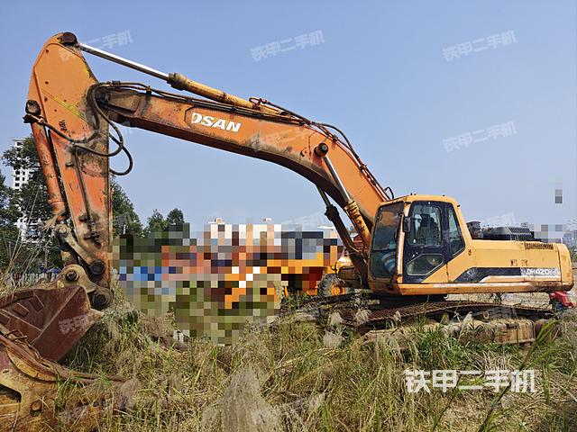 斗山DH420LC-7挖掘机