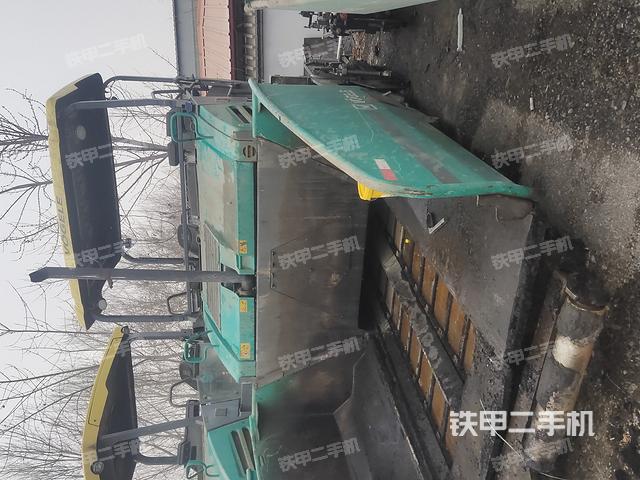 福格勒SUPER1880-3L沥青摊铺机