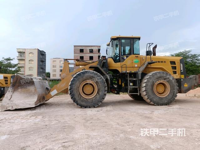 右前45°（整机外观）