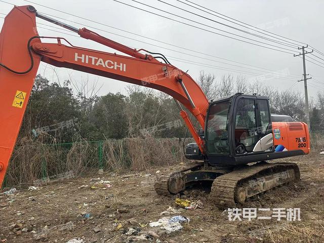 日立ZX200-5A挖掘机