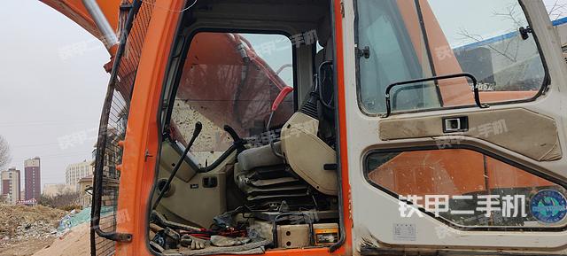 驾驶室整体（整机外观）