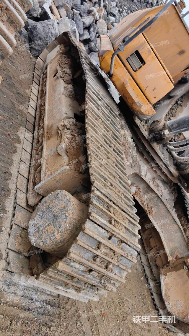 单侧履带整体（整机外观）