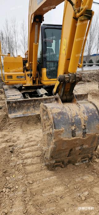 河北-邢台市二手雷沃重工FR75E挖掘机实拍照片