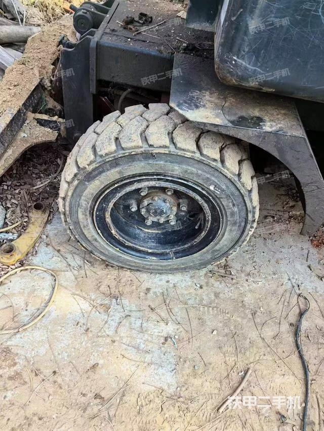 单侧履带整体（整机外观）