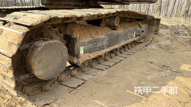 单侧履带整体（整机外观）