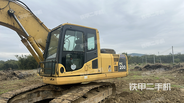 驾驶室整体（整机外观）